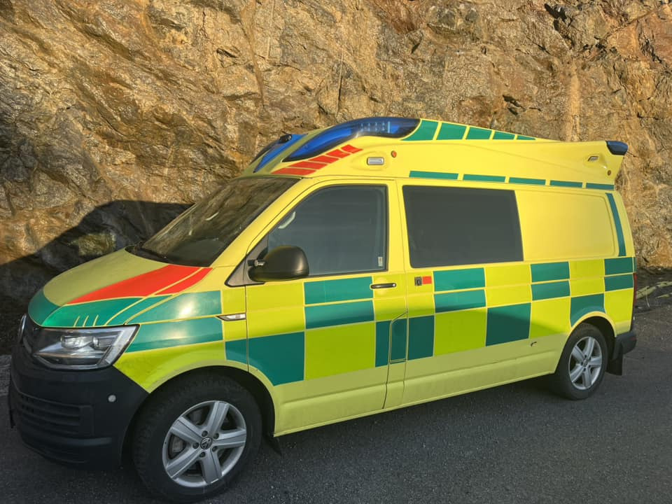 Volkswagen T6 4motions - AMBULANCE / Швидка допомога / Shvydka dopomoha - Vozilo hitne pomoći: slika 2 Volkswagen T6 4motions - AMBULANCE / Швидка допомога / Shvydka dopomoha - Vozilo hitne pomoći: slika 2
