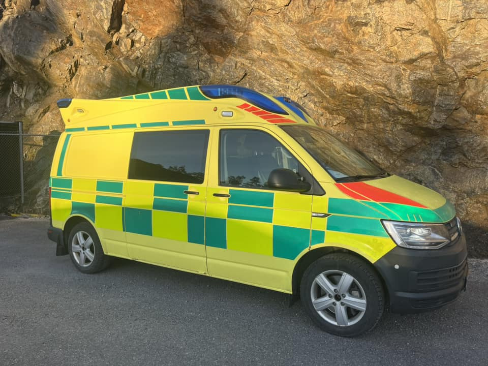 Volkswagen T6 4motions - AMBULANCE / Швидка допомога / Shvydka dopomoha - Vozilo hitne pomoći: slika 1 Volkswagen T6 4motions - AMBULANCE / Швидка допомога / Shvydka dopomoha - Vozilo hitne pomoći: slika 1