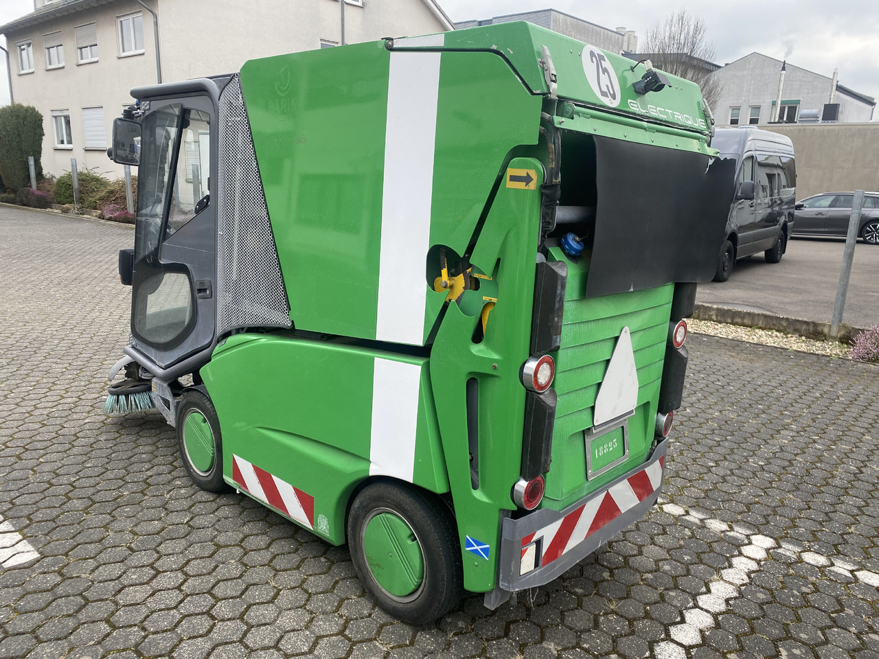 TENNANT Green Machines 500 ZE electric 500 ZE - Autočistilica: slika 4 TENNANT Green Machines 500 ZE electric 500 ZE - Autočistilica: slika 4