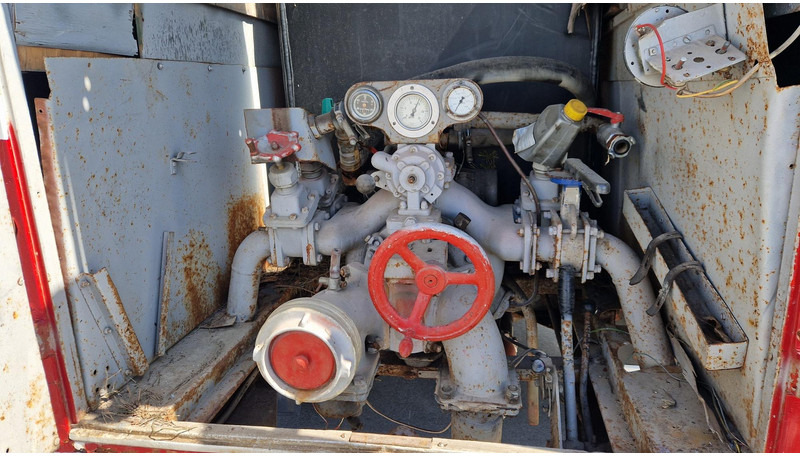 Mercedes-Benz 1113 4X4 new tank - Vatrogasni kamion: slika 5 Mercedes-Benz 1113 4X4 new tank - Vatrogasni kamion: slika 5