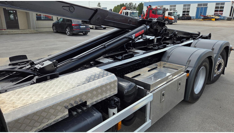 Kamion sa hidrauličnom kukom Mercedes-Benz Actros 2543 6X2*4: slika 6