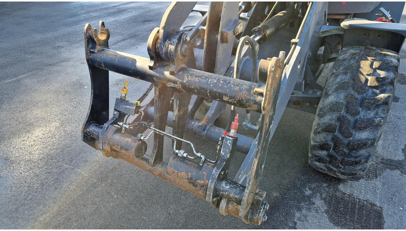 Terex TL80 4X4 + tools - Utovarivač točkaš: slika 5 Terex TL80 4X4 + tools - Utovarivač točkaš: slika 5