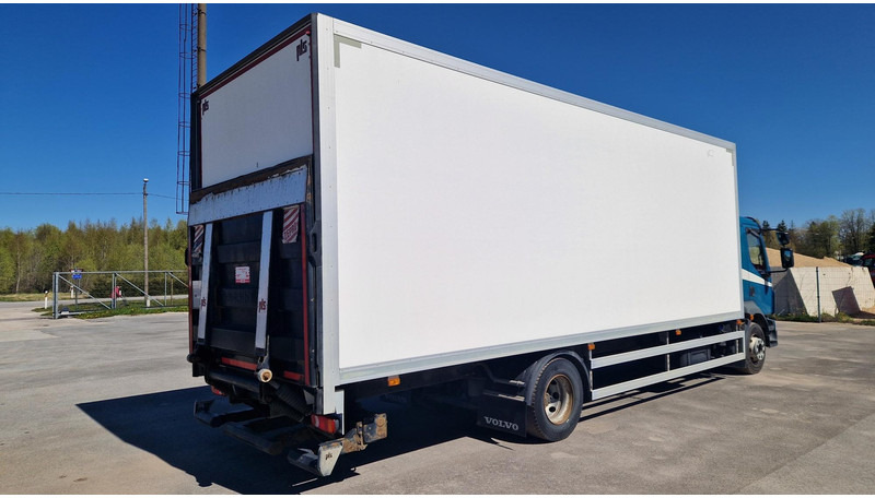 Volvo FL260 4X2 - Kamion sa zatvorenim sandukom: slika 3 Volvo FL260 4X2 - Kamion sa zatvorenim sandukom: slika 3