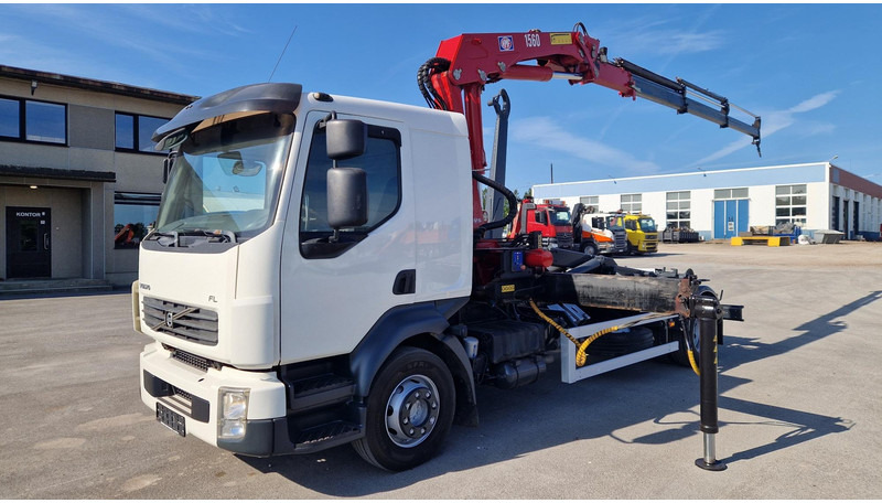 Volvo FL280 4X2 HMF 1560 + platform - Kamion sa hidrauličnom kukom, Kamion sa dizalicom: slika 3 Volvo FL280 4X2 HMF 1560 + platform - Kamion sa hidrauličnom kukom, Kamion sa dizalicom: slika 3