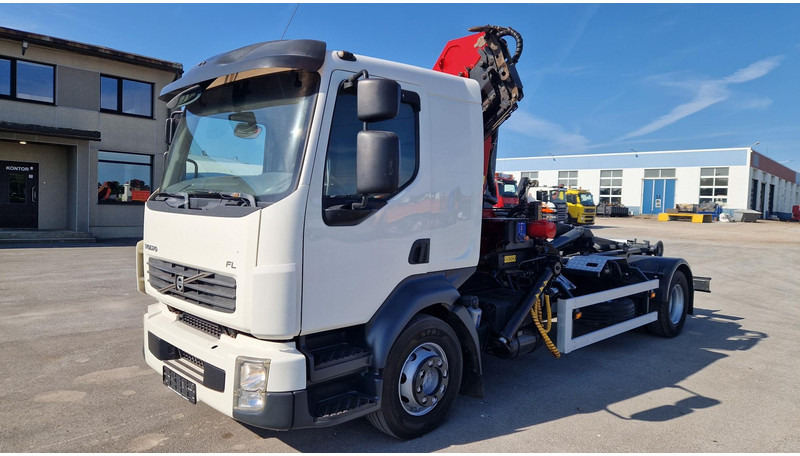 Volvo FL280 4X2 HMF 1560 + platform - Kamion sa hidrauličnom kukom, Kamion sa dizalicom: slika 5 Volvo FL280 4X2 HMF 1560 + platform - Kamion sa hidrauličnom kukom, Kamion sa dizalicom: slika 5