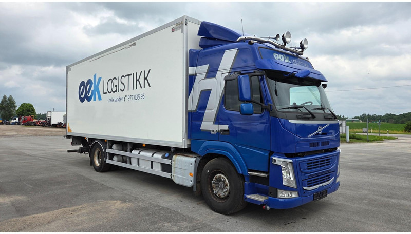 Volvo FM330 4X2 - Kamion sa zatvorenim sandukom: slika 2 Volvo FM330 4X2 - Kamion sa zatvorenim sandukom: slika 2