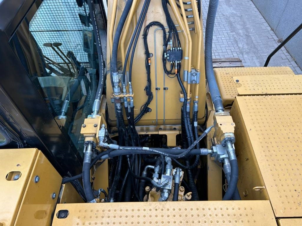 Bager guseničar CAT 330F L (Roto|GPS|2 buckets): slika 24
