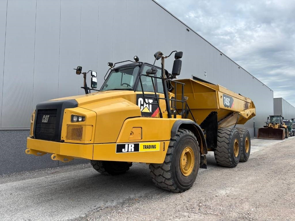 CAT 745 C - Zglobni kiper: slika 2 CAT 745 C - Zglobni kiper: slika 2