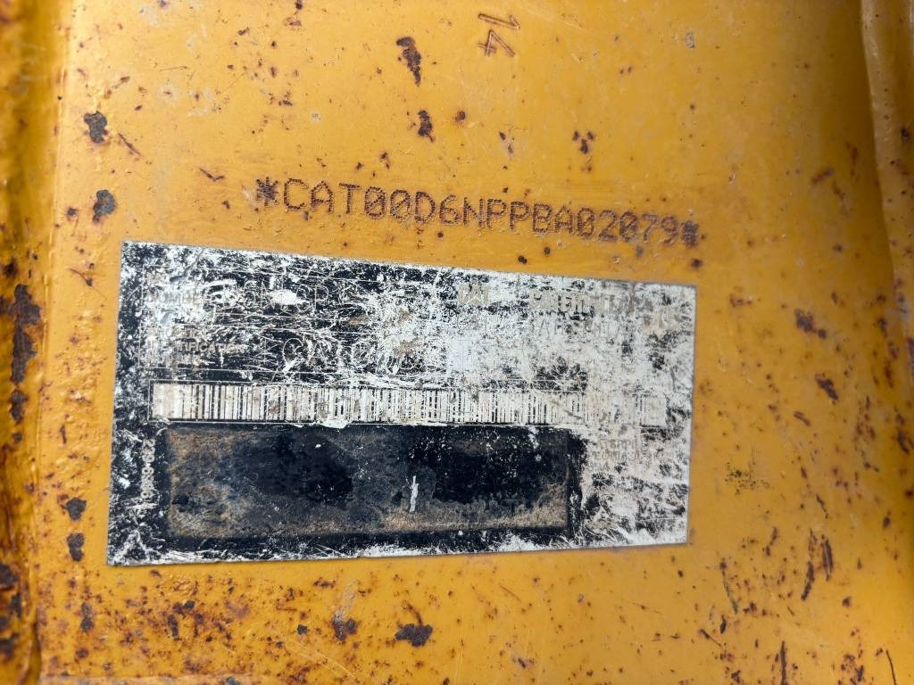 CAT D 6 N LGP (Under Preparation) - Buldožer: slika 2 CAT D 6 N LGP (Under Preparation) - Buldožer: slika 2