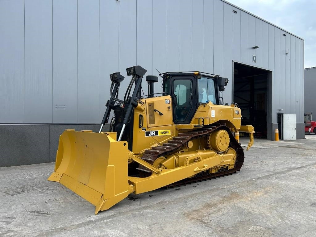 CAT D 6 XL (LOW HOURS - CE CERTIFIED) - Buldožer: slika 2 CAT D 6 XL (LOW HOURS - CE CERTIFIED) - Buldožer: slika 2