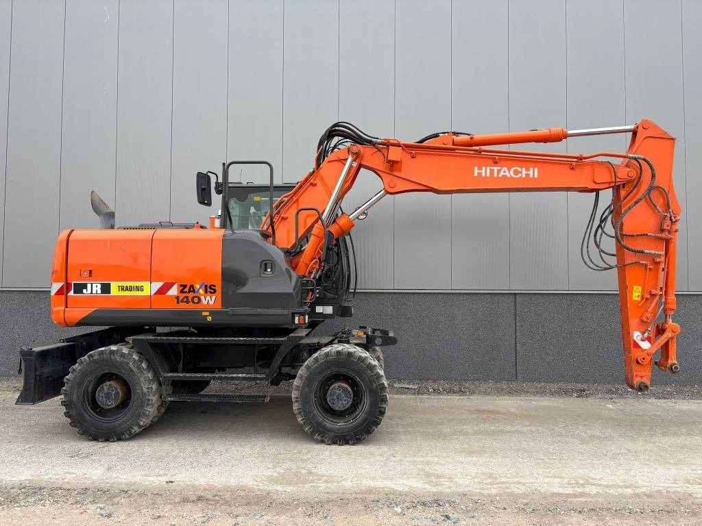 Bager točkaš Hitachi ZX 140 W-5B: slika 6