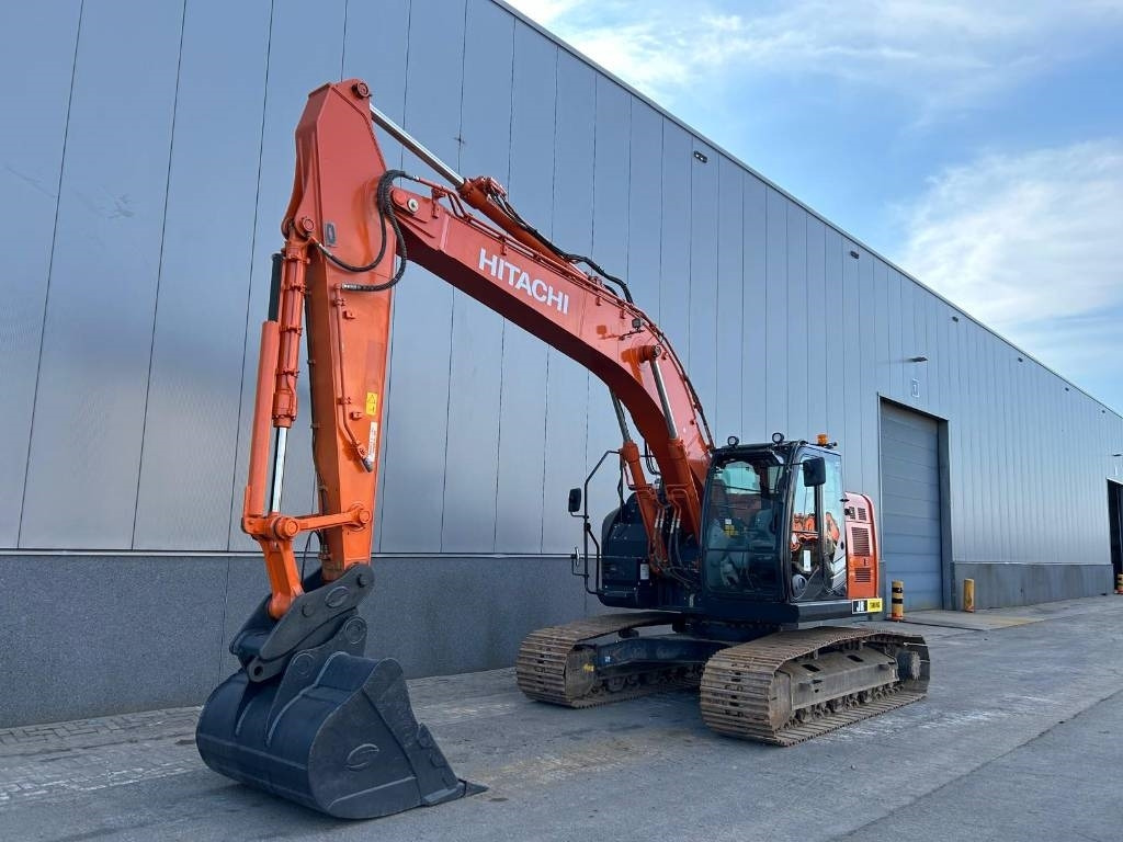 Hitachi ZX 225 US LC-6 - Bager guseničar: slika 2 Hitachi ZX 225 US LC-6 - Bager guseničar: slika 2