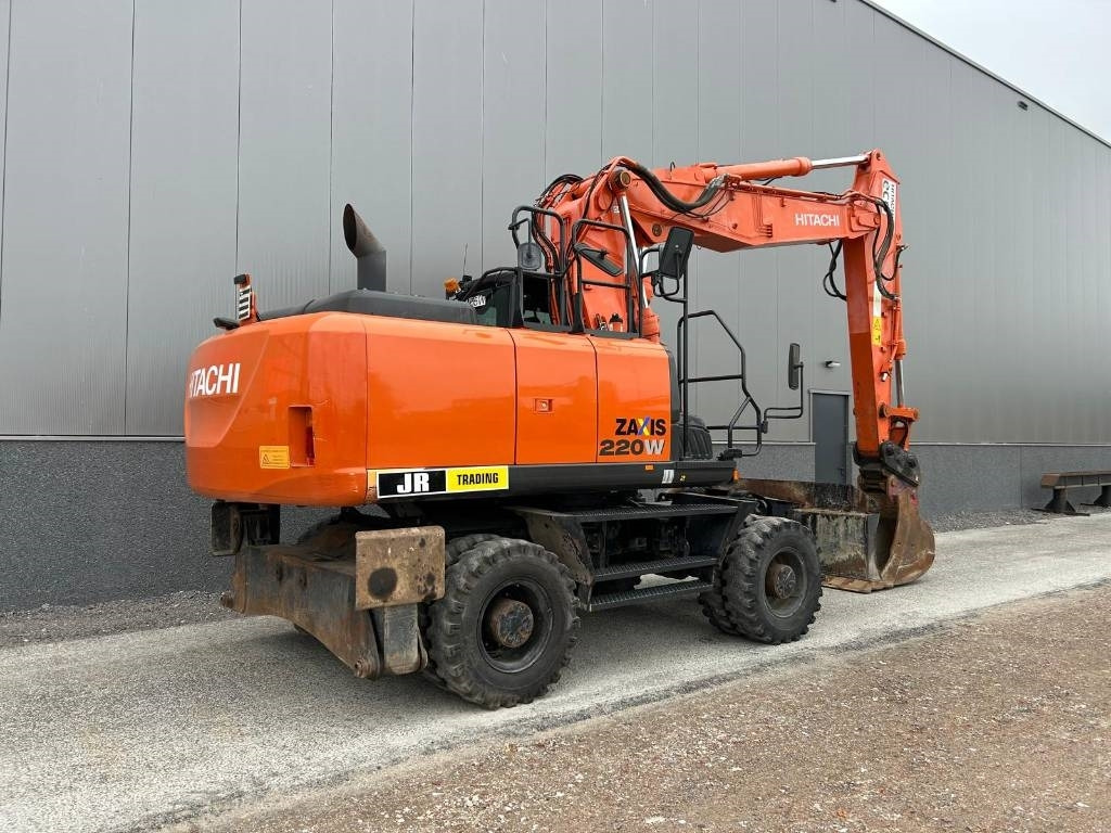 Hitachi ZX220W-5B - Bager točkaš: slika 5 Hitachi ZX220W-5B - Bager točkaš: slika 5