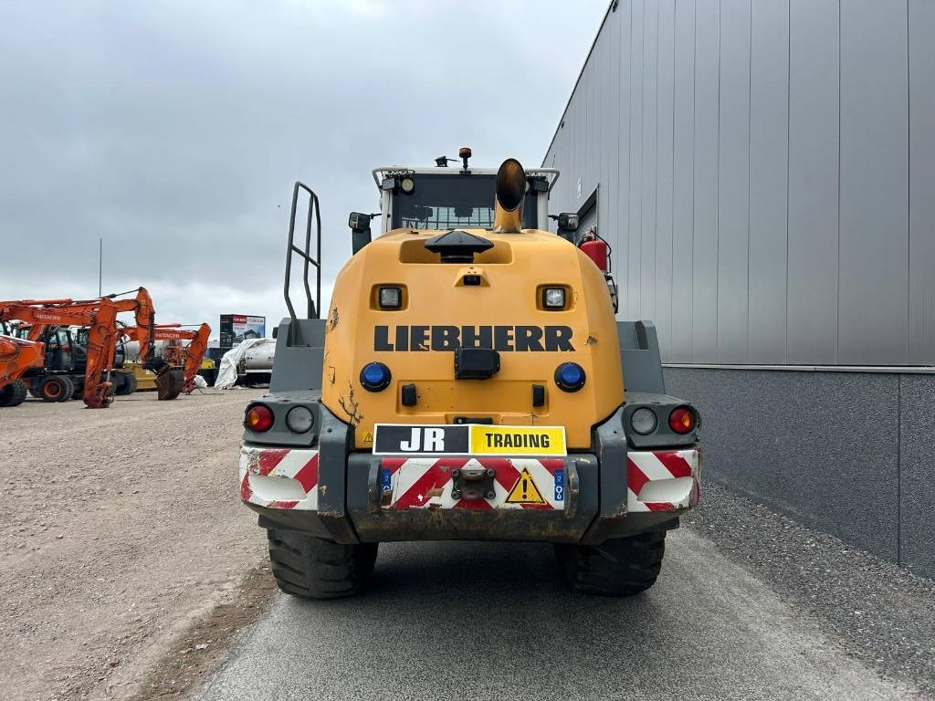 Liebherr L 550 (Comes with High-tip - Mit Hochkipper) - Utovarivač točkaš: slika 4 Liebherr L 550 (Comes with High-tip - Mit Hochkipper) - Utovarivač točkaš: slika 4