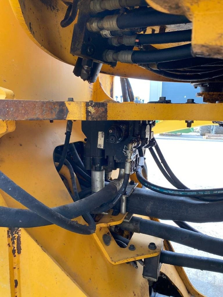 Volvo L 90 G  Volvo L 90 G: slika 33