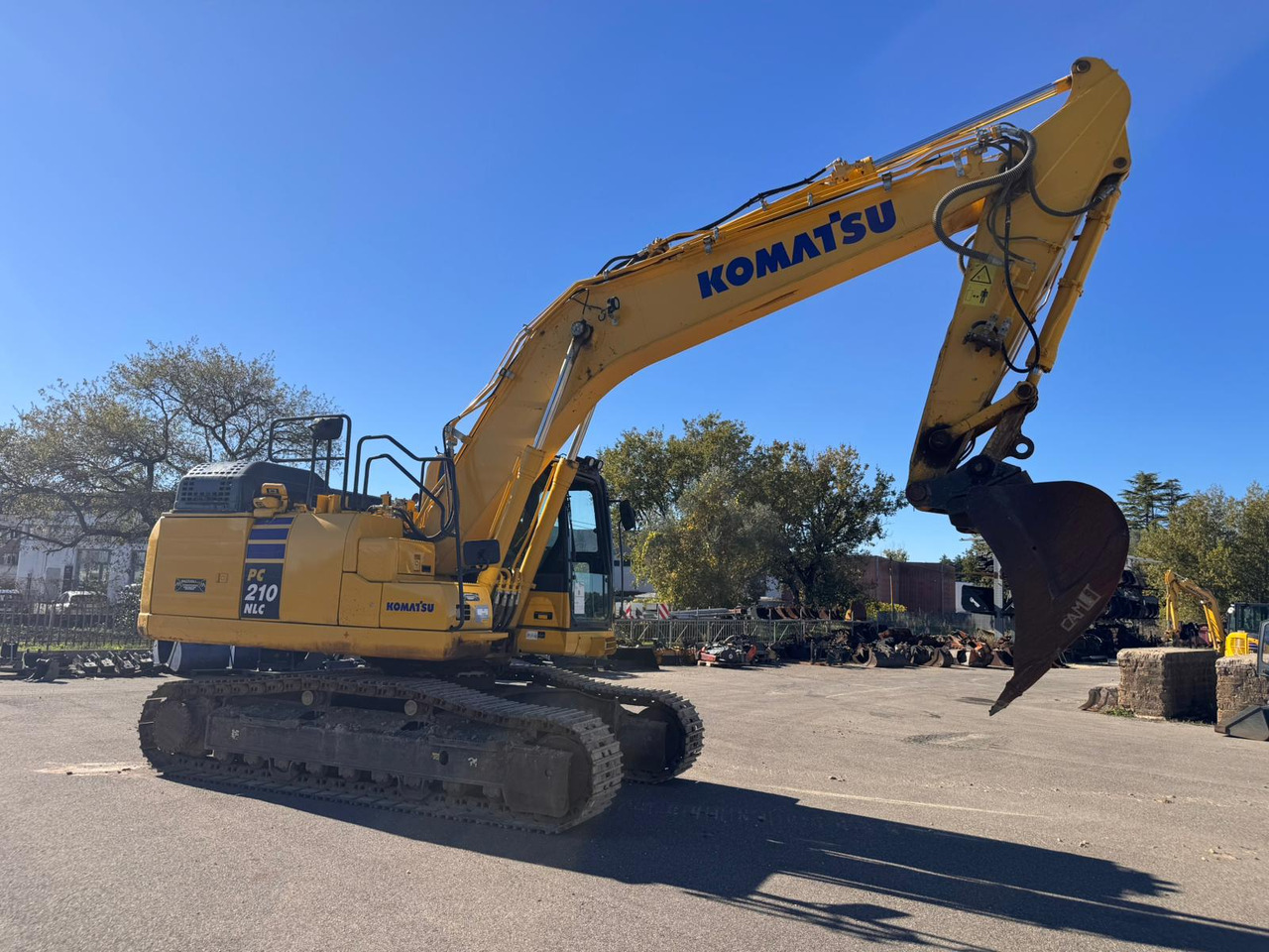 KOMATSU PC210 NLC-11 - Bager: slika 1 KOMATSU PC210 NLC-11 - Bager: slika 1