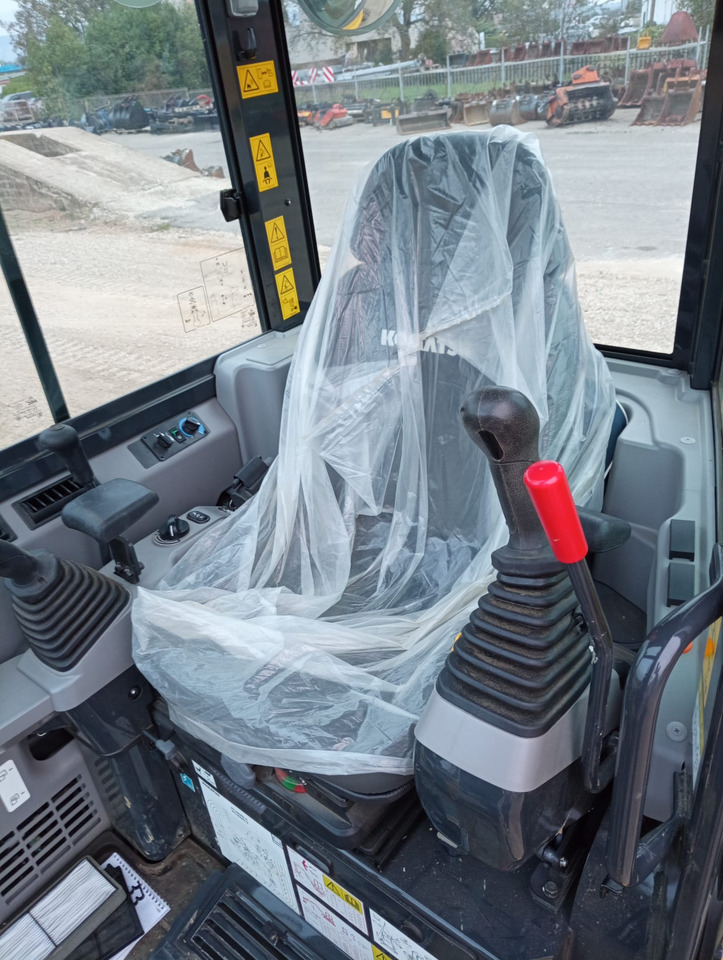 KOMATSU PC35MR-5 - Mini bager: slika 4 KOMATSU PC35MR-5 - Mini bager: slika 4