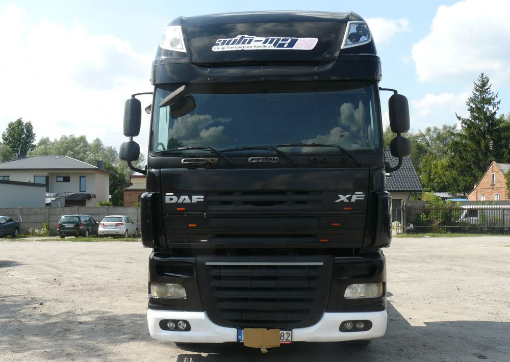 DAF XF105 460 - Tegljač: slika 1 DAF XF105 460 - Tegljač: slika 1