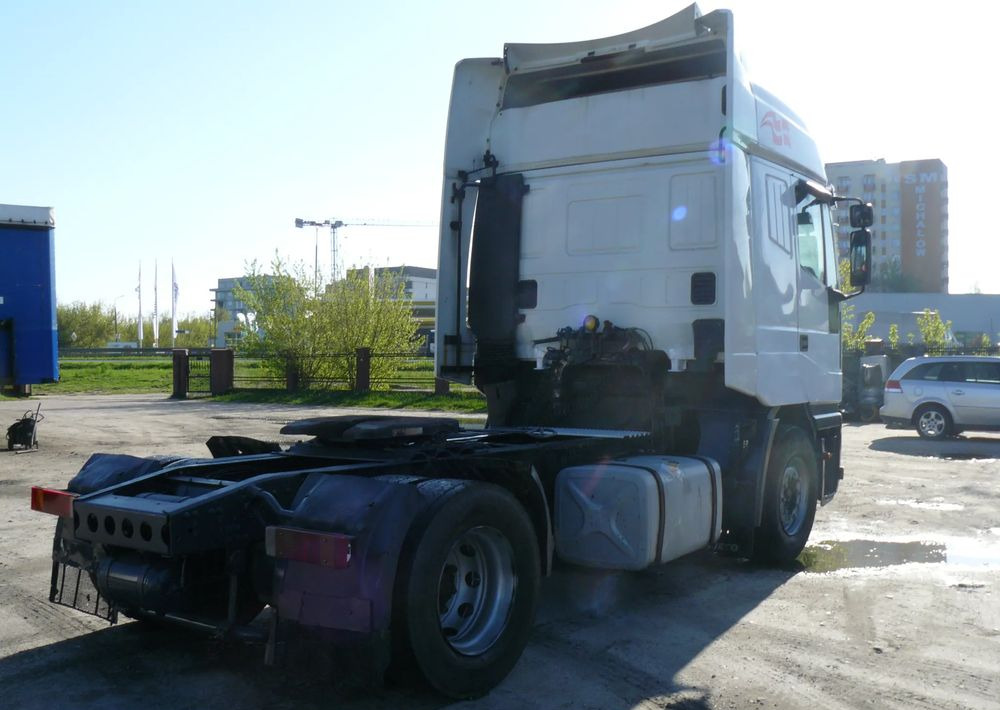 Iveco 430 - Tegljač: slika 5 Iveco 430 - Tegljač: slika 5