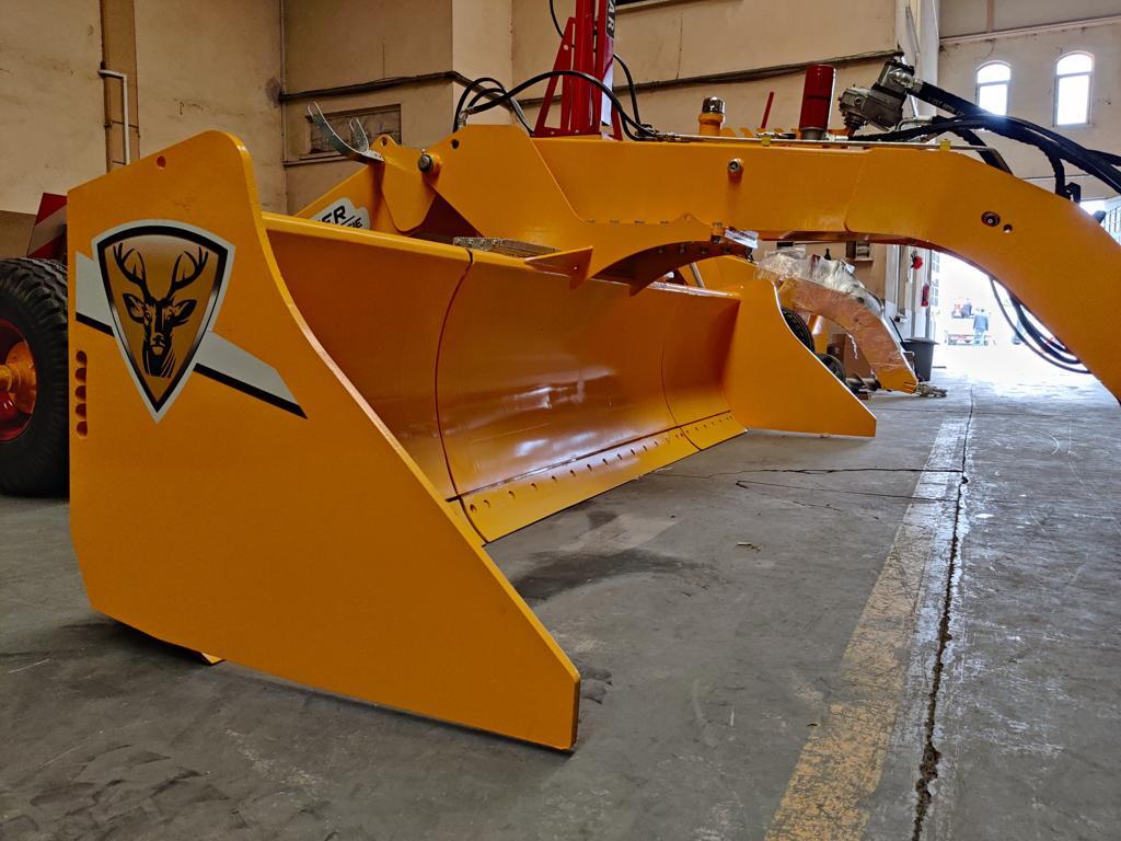 Novatar Laser Controlled Land Leveler - Oprema za obradu zemljišta: slika 3 Novatar Laser Controlled Land Leveler - Oprema za obradu zemljišta: slika 3