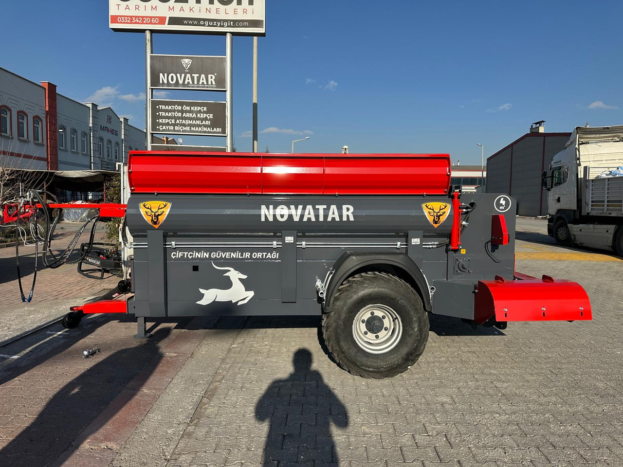 Novatar MANURE SPREADER FOR TREES AND GREENHOUSE - Rasipač prirodnog đubirva: slika 4 Novatar MANURE SPREADER FOR TREES AND GREENHOUSE - Rasipač prirodnog đubirva: slika 4