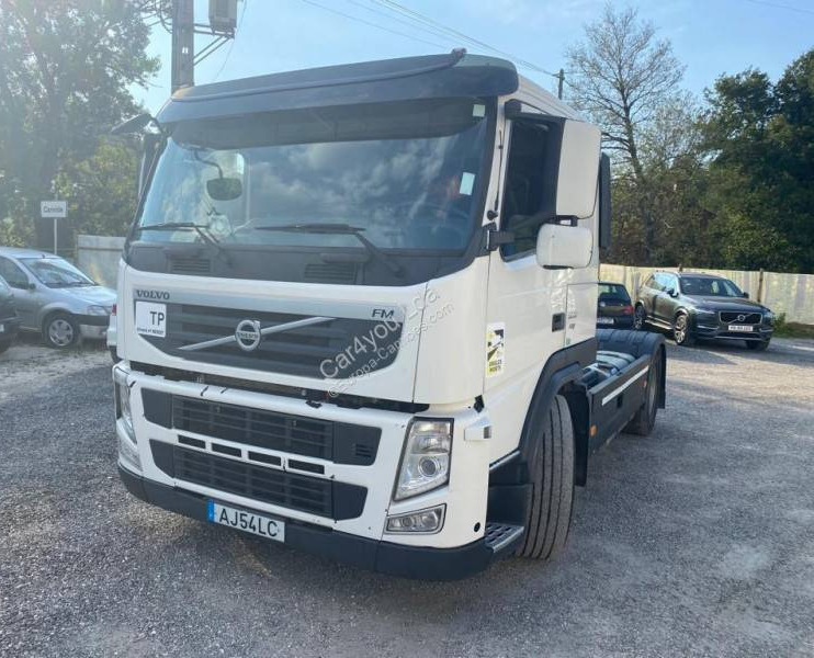 Volvo FM 500 - Kamion sa golom šasijom i zatvorenom kabinom: slika 3 Volvo FM 500 - Kamion sa golom šasijom i zatvorenom kabinom: slika 3