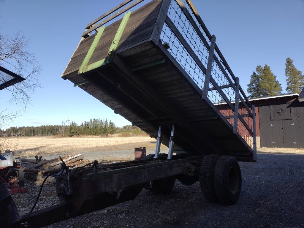 Klapikärry Kippivaunu - Traktorska prikolica za farmu/ Kiper: slika 3 Klapikärry Kippivaunu - Traktorska prikolica za farmu/ Kiper: slika 3