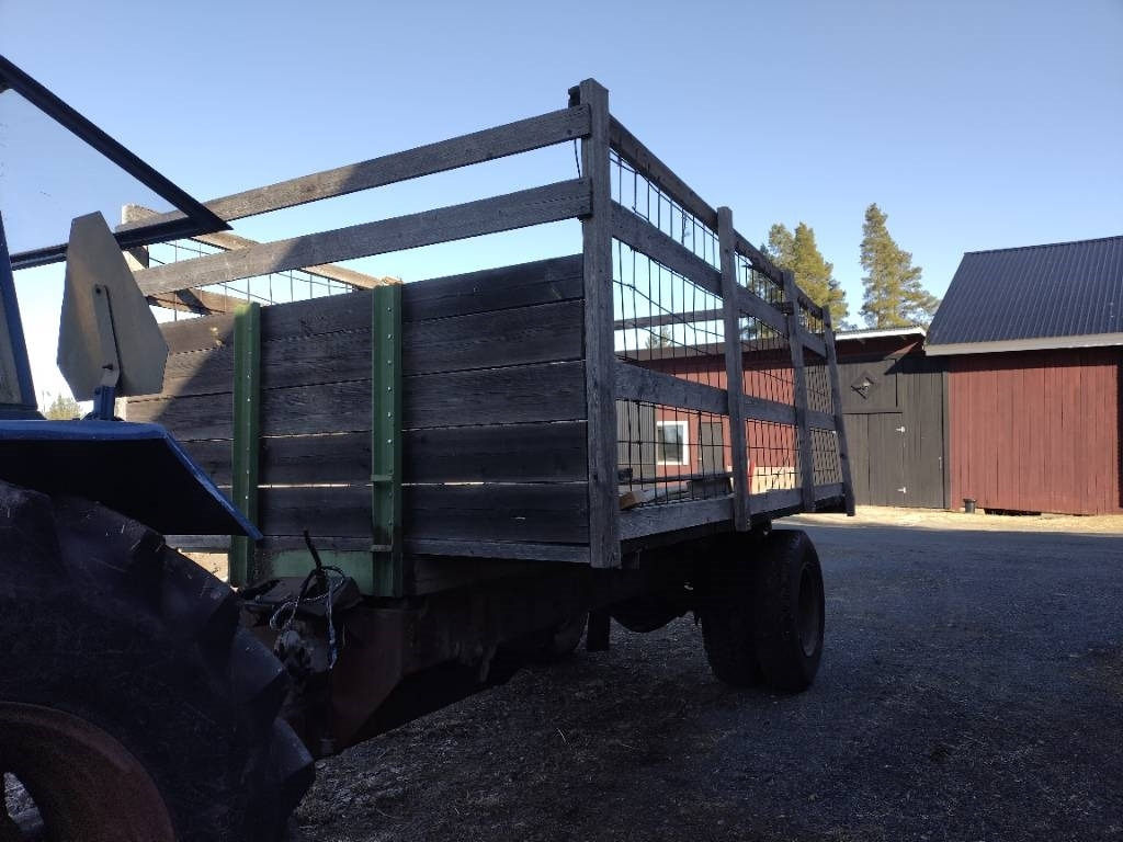 Klapikärry Kippivaunu - Traktorska prikolica za farmu/ Kiper: slika 4 Klapikärry Kippivaunu - Traktorska prikolica za farmu/ Kiper: slika 4