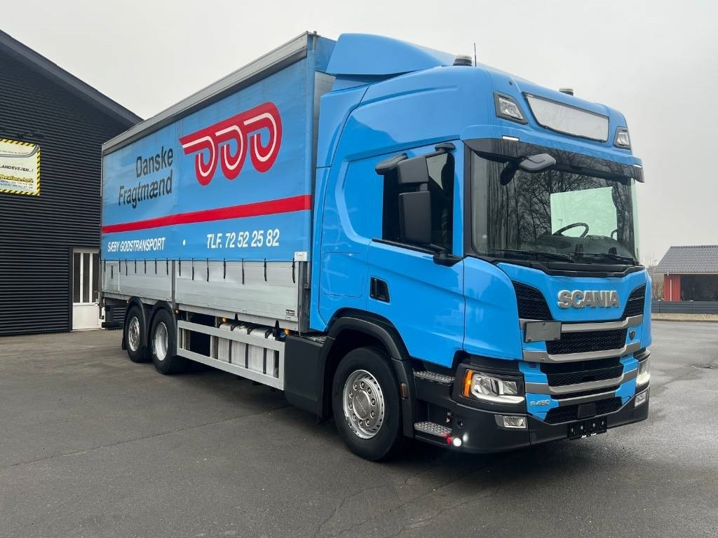 Kamion sa tovarnim sandukom Scania P 450 täysilma,liukukapellilava,alulaidat, vetovar: slika 1