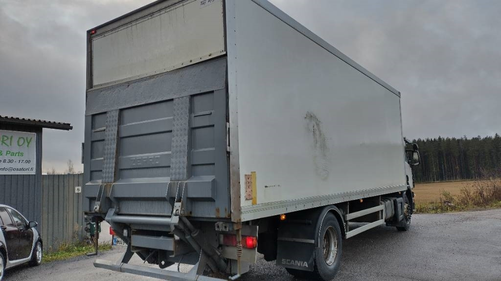 Kamion sa zatvorenim sandukom Scania P94 kokosivuaukeva kori+pl-nostin: slika 6