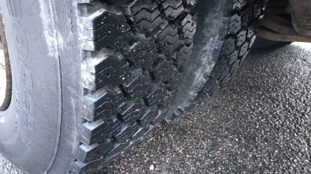 Scania P94 kokosivuaukeva kori+pl-nostin  - Kamion sa zatvorenim sandukom: slika 5 Scania P94 kokosivuaukeva kori+pl-nostin  - Kamion sa zatvorenim sandukom: slika 5