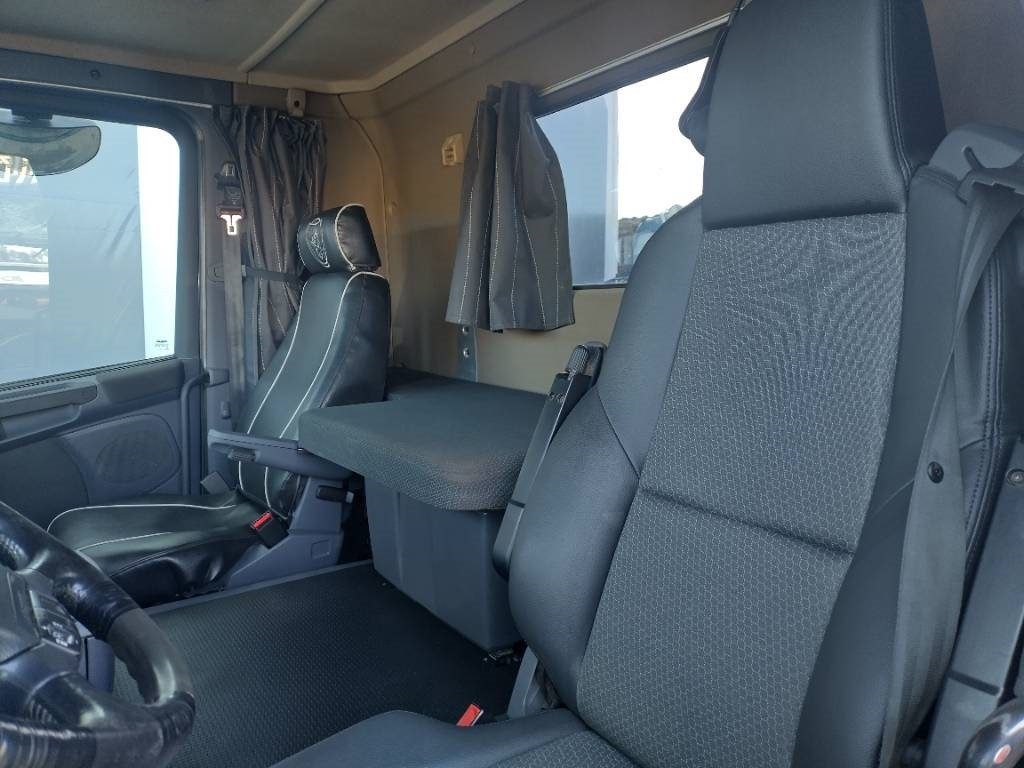 Scania R490 8x4 vaijerilaite,Euro6 - Kamion za utovaranje kontejnera: slika 5 Scania R490 8x4 vaijerilaite,Euro6 - Kamion za utovaranje kontejnera: slika 5