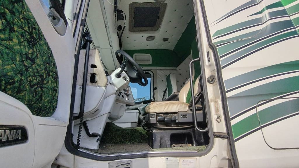 Scania R500 8x4 ilmajousi alusta - Kamion sa golom šasijom i zatvorenom kabinom: slika 4 Scania R500 8x4 ilmajousi alusta - Kamion sa golom šasijom i zatvorenom kabinom: slika 4