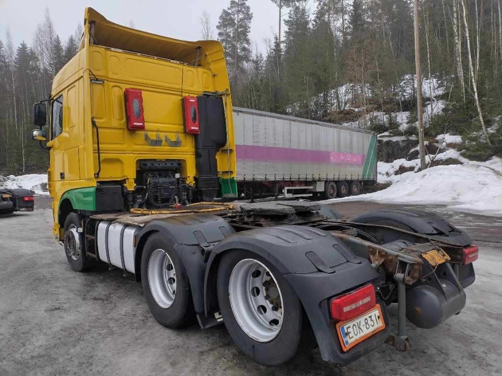 DAF XF440 Euro6 6x2 , hydrauliikka - Tegljač: slika 4 DAF XF440 Euro6 6x2 , hydrauliikka - Tegljač: slika 4
