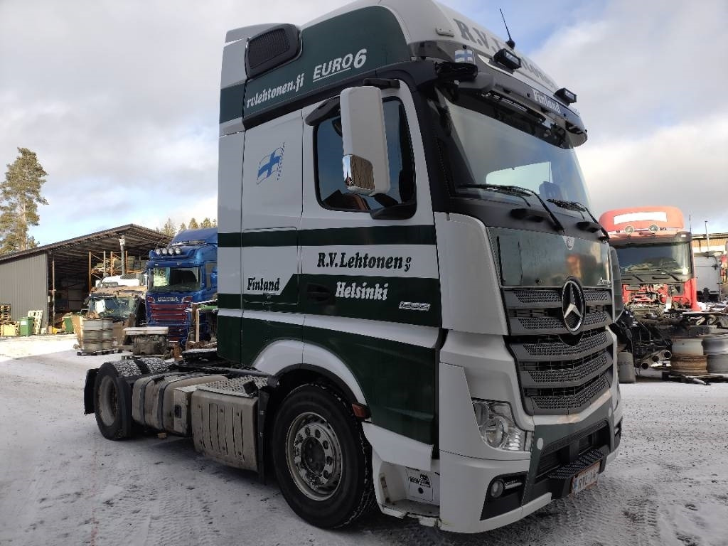 Mercedes-Benz Actros 1848 mega veturi - Tegljač: slika 1 Mercedes-Benz Actros 1848 mega veturi - Tegljač: slika 1