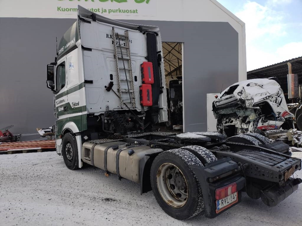 Mercedes-Benz Actros 1848 mega veturi - Tegljač: slika 4 Mercedes-Benz Actros 1848 mega veturi - Tegljač: slika 4