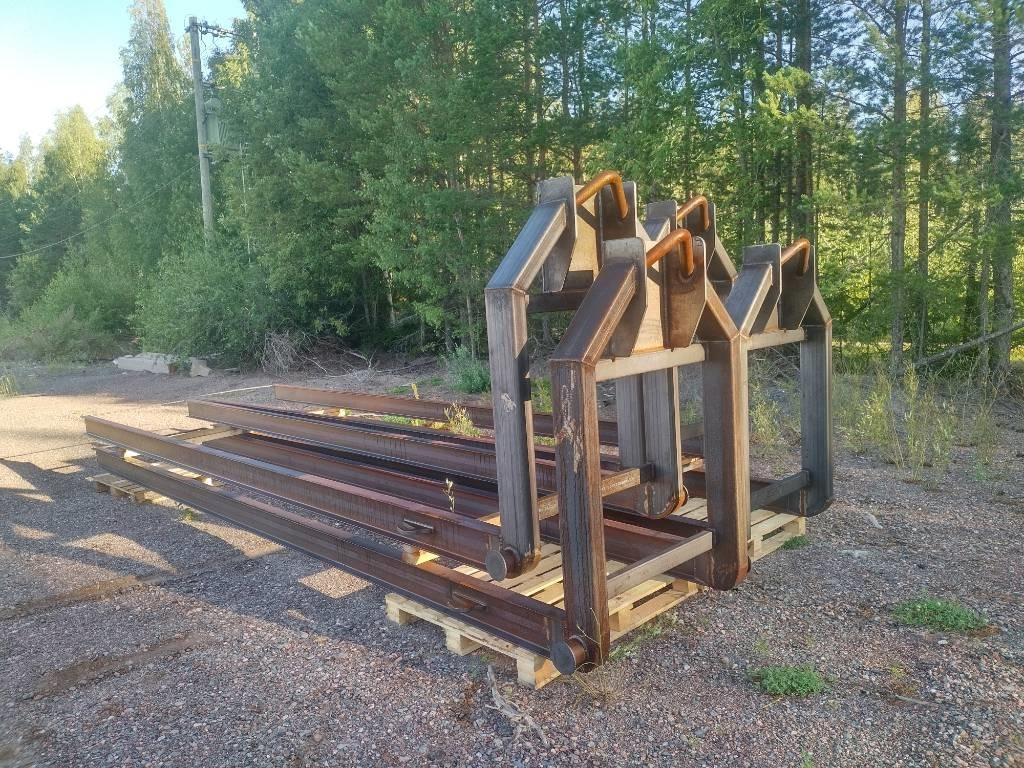 Vaihtolava juoksuja 6m koukkupäillä - Tovarni sanduk: slika 1 Vaihtolava juoksuja 6m koukkupäillä - Tovarni sanduk: slika 1