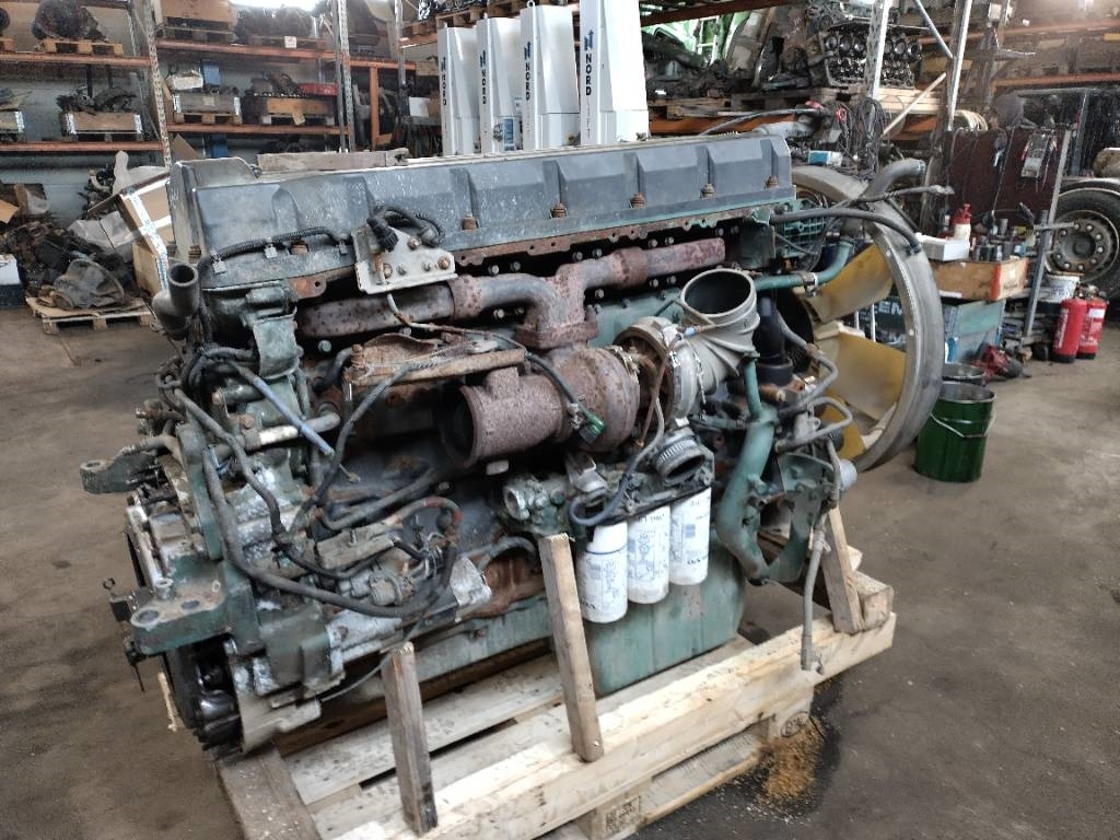 Volvo D16G täys korjattu moottori - Motor za Kamion: slika 1 Volvo D16G täys korjattu moottori - Motor za Kamion: slika 1