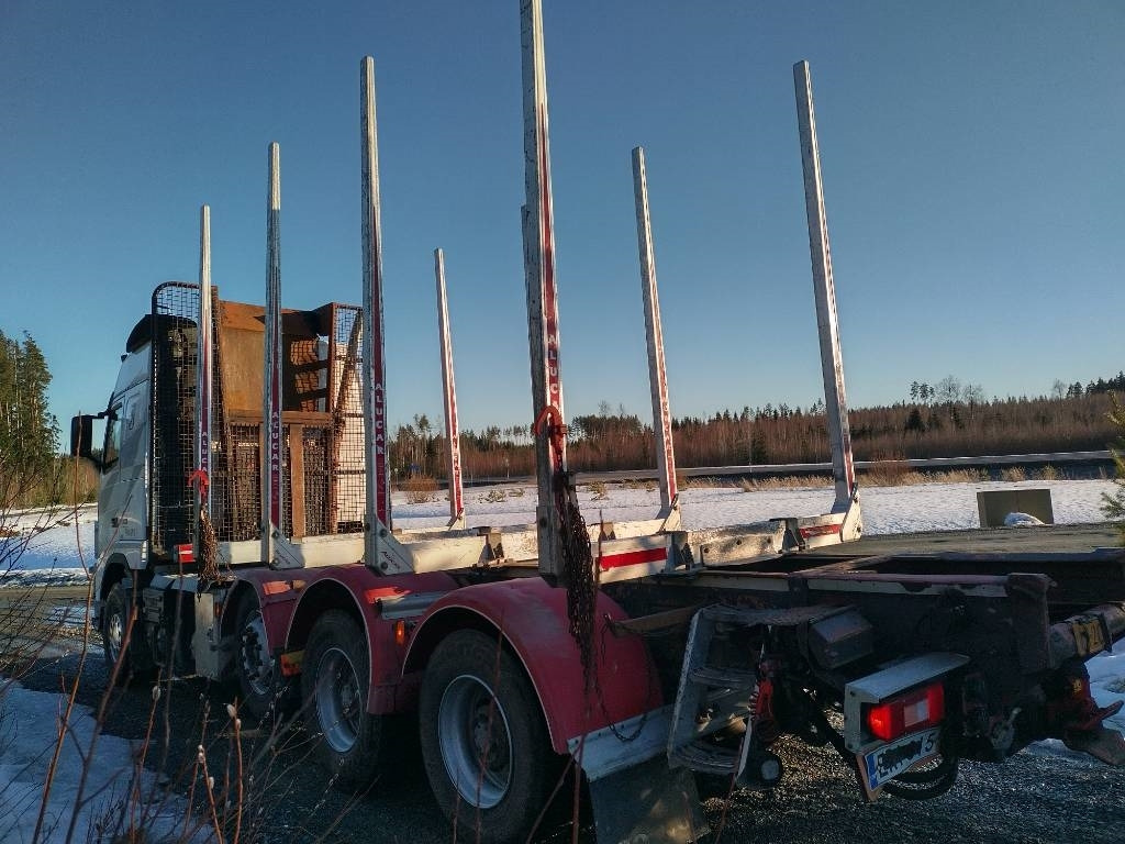 Volvo FH750 puuvarustus, napaperät,trippeli - Šticar: slika 5 Volvo FH750 puuvarustus, napaperät,trippeli - Šticar: slika 5