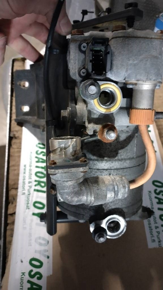 Volvo taukoilmastointi kompura  - Električni sistem za Kamion: slika 3 Volvo taukoilmastointi kompura  - Električni sistem za Kamion: slika 3