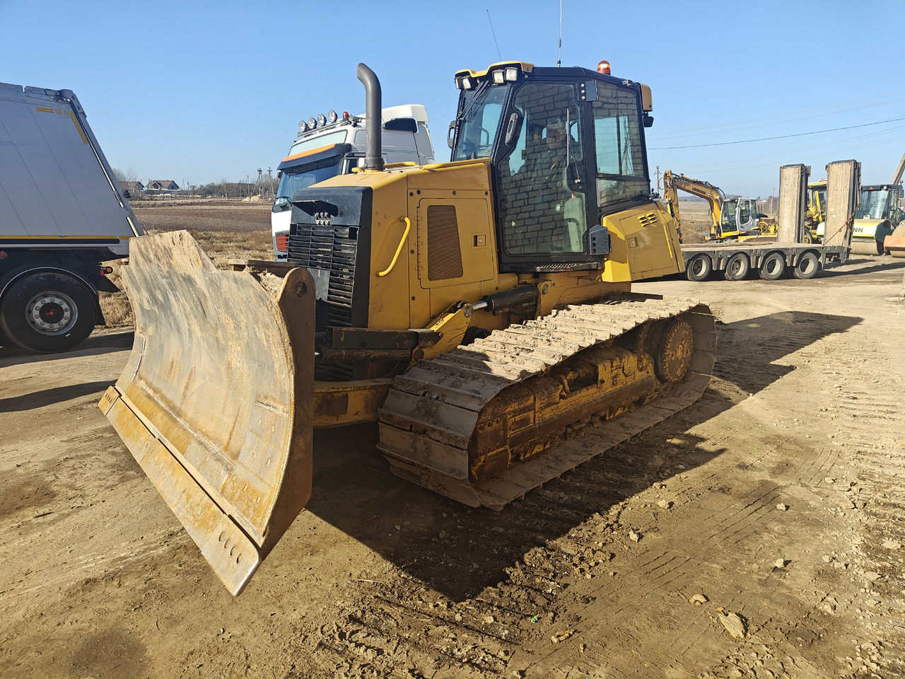 CATERPILLAR D6K2 LGP - Buldožer: slika 2 CATERPILLAR D6K2 LGP - Buldožer: slika 2
