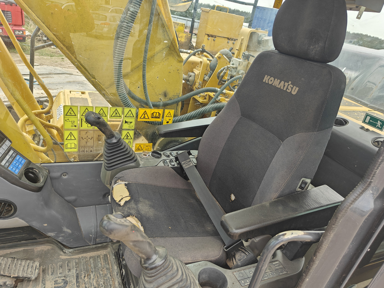 KOMATSU HB 215LC-2 - Bager guseničar: slika 5 KOMATSU HB 215LC-2 - Bager guseničar: slika 5