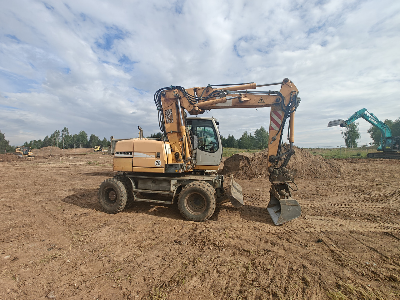 LIEBHERR A312 - Bager točkaš: slika 3 LIEBHERR A312 - Bager točkaš: slika 3