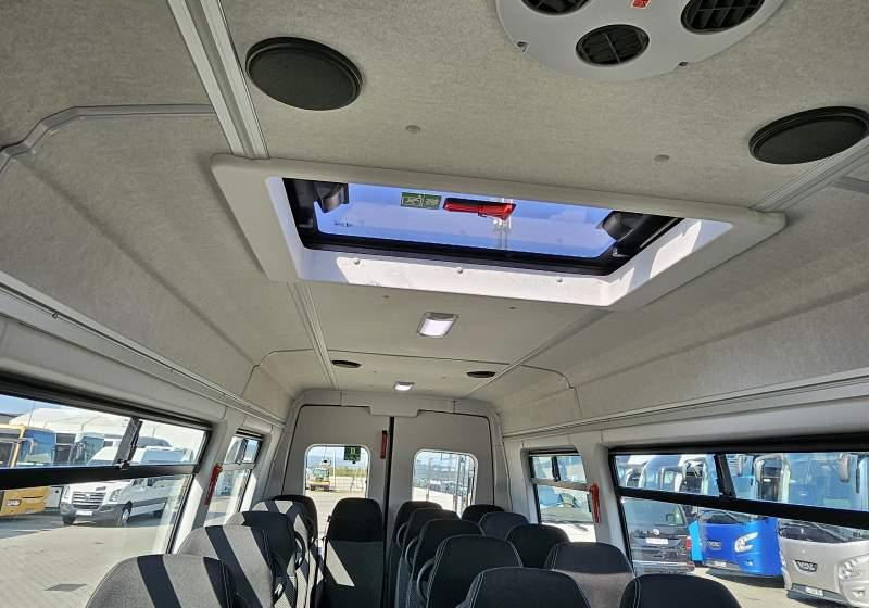 Iveco A60C15 / SPROWADZONE / EURO 6 / 25 000 KM - Minibus, Putnički kombi: slika 3 Iveco A60C15 / SPROWADZONE / EURO 6 / 25 000 KM - Minibus, Putnički kombi: slika 3