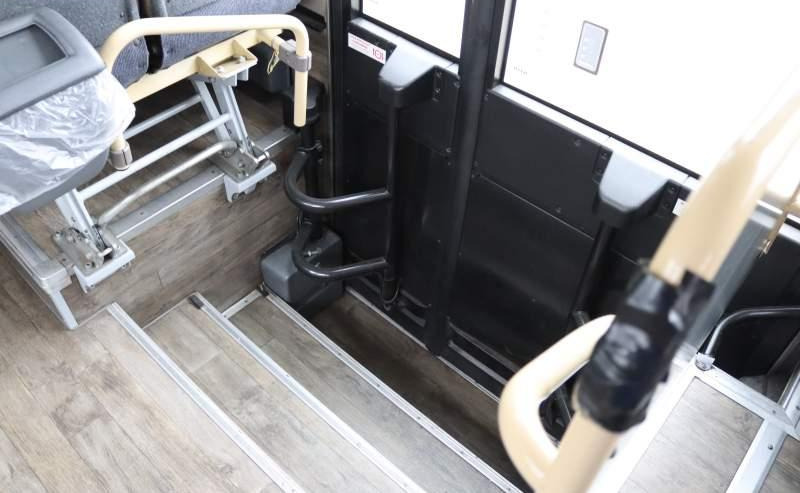 Iveco CROSSWAY LINE / SPROWADZONE/ AUTOMAT / 12 M - Prigradski autobus: slika 5 Iveco CROSSWAY LINE / SPROWADZONE/ AUTOMAT / 12 M - Prigradski autobus: slika 5