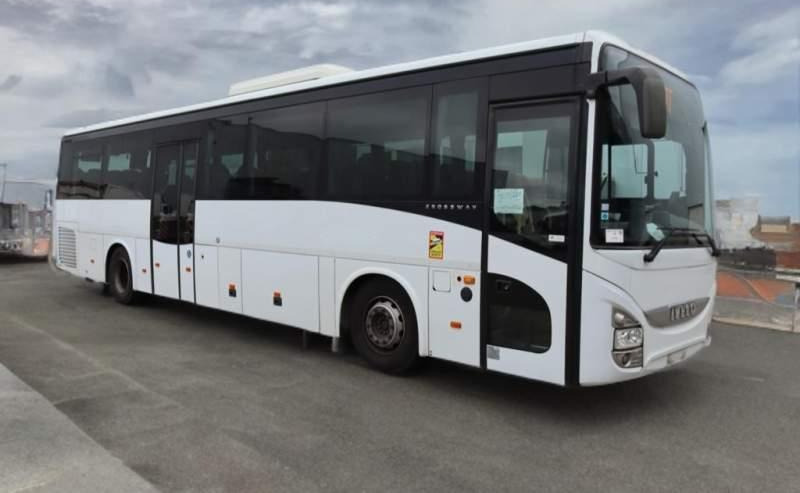 Iveco CROSSWAY LINE / SPROWADZONE/ AUTOMAT / 12 M - Prigradski autobus: slika 1 Iveco CROSSWAY LINE / SPROWADZONE/ AUTOMAT / 12 M - Prigradski autobus: slika 1