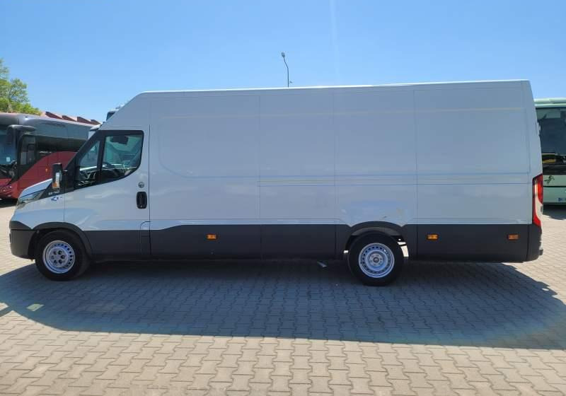 Iveco DAILY 35-140 / SPROWADZONY Z FRANCJI / TEMPOMAT - Furgon: slika 5 Iveco DAILY 35-140 / SPROWADZONY Z FRANCJI / TEMPOMAT - Furgon: slika 5