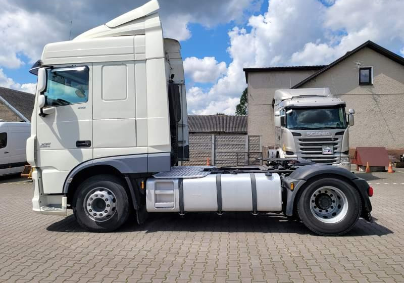 DAF XF510 SPACE CAB / SPROWADZONY / MANUAL / RETARDER - Tegljač: slika 5 DAF XF510 SPACE CAB / SPROWADZONY / MANUAL / RETARDER - Tegljač: slika 5