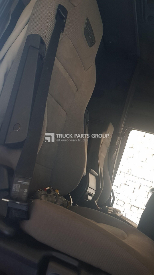 IVECO IVECO STRALIS EURO6 emission HY-WAY seats driver + passenger 13138430698, 504045441, 500389633, 500389418, 504196960 - Sedište za Kamion: slika 3 IVECO IVECO STRALIS EURO6 emission HY-WAY seats driver + passenger 13138430698, 504045441, 500389633, 500389418, 504196960 - Sedište za Kamion: slika 3
