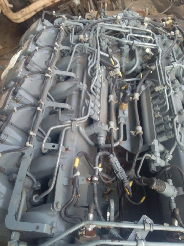 MAN MAN marine V12 engine, 12 cylinder D2842LE620, D2842 type, D2842LE, D2842LE100, D2842LE200, D2842LE101, D2842LE201, D2842LE202, D2842LE203, D2842LE211, D2842LE212, D2842LE213, D2842LE102, D2842LE103, - Motor za Kamion: slika 2 MAN MAN marine V12 engine, 12 cylinder D2842LE620, D2842 type, D2842LE, D2842LE100, D2842LE200, D2842LE101, D2842LE201, D2842LE202, D2842LE203, D2842LE211, D2842LE212, D2842LE213, D2842LE102, D2842LE103, - Motor za Kamion: slika 2